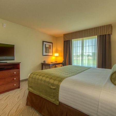 Cobblestone Inn & Suites - Holyoke Ruang foto
