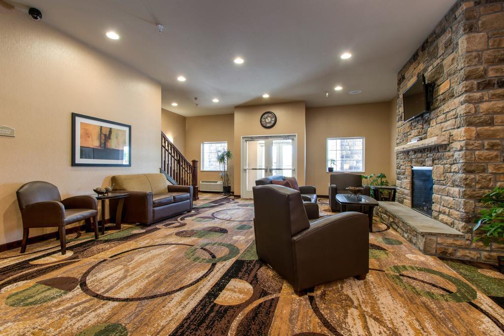 Cobblestone Inn & Suites - Holyoke Bagian luar foto